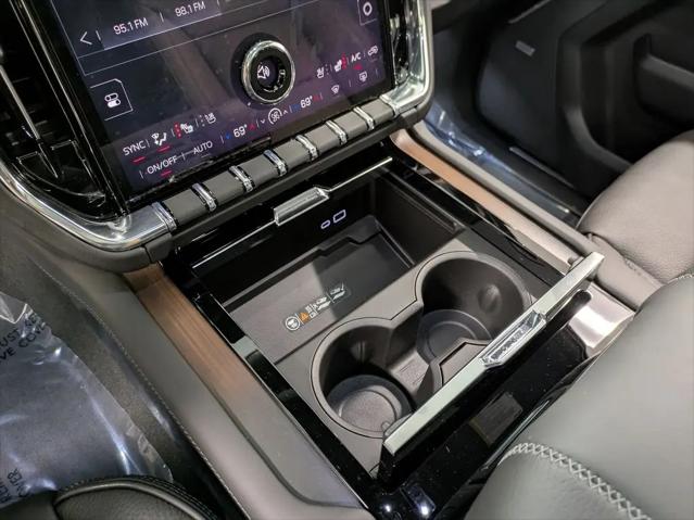 2026 GMC Yukon XL Denali 4WD