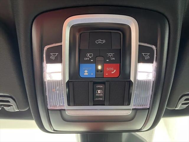 2026 Ram 1500 Rebel Crew Cab 4x4 5'7" Box