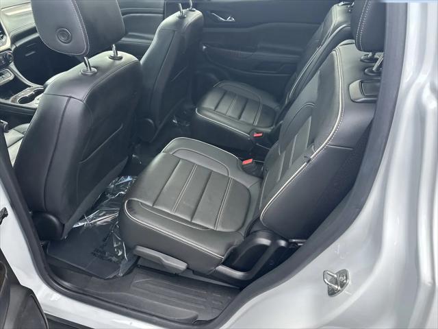 2023 GMC Acadia AWD Denali
