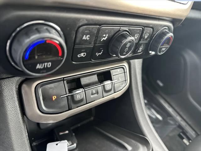 2023 GMC Acadia AWD Denali