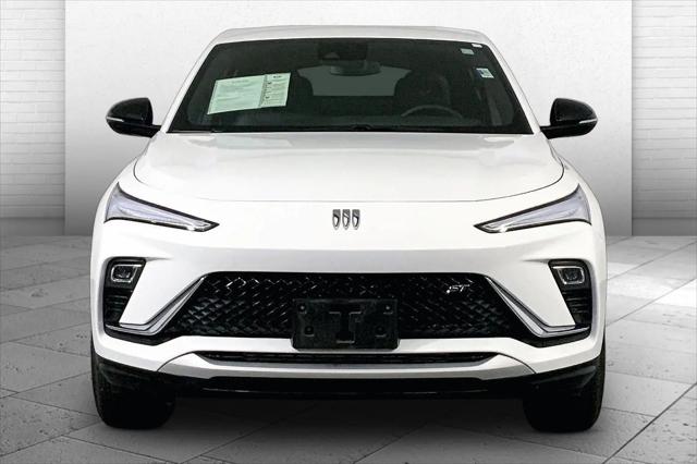 2025 Buick NV Sport Touring FWD
