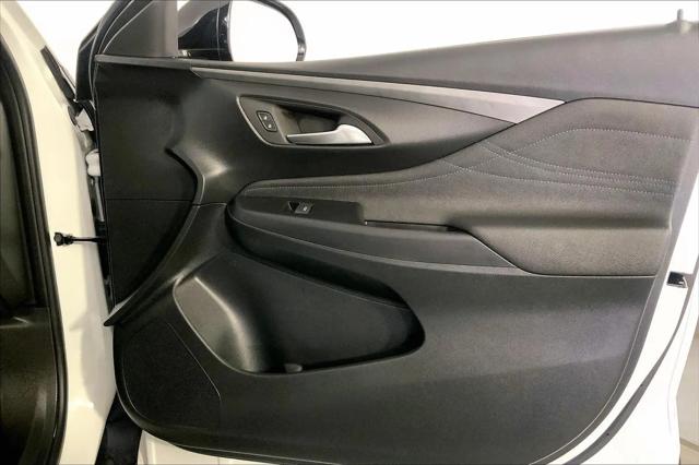 2025 Buick NV Sport Touring FWD