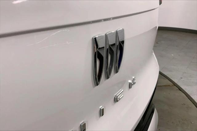 2025 Buick NV Sport Touring FWD