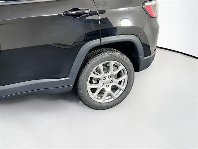 2022 Jeep Compass Latitude Lux 4x4