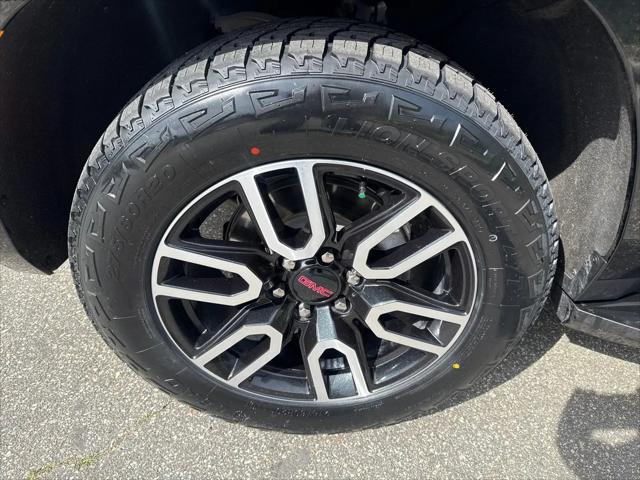 2023 GMC Yukon 4WD AT4
