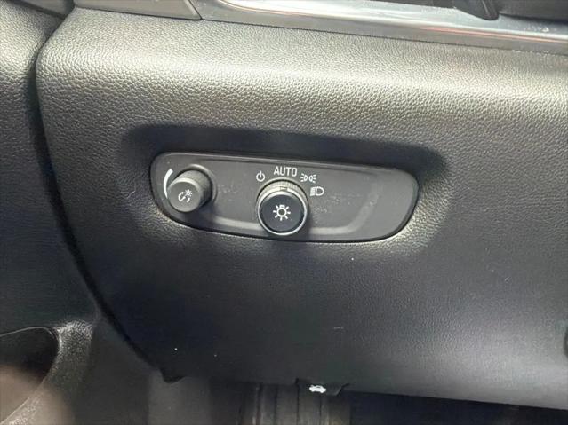 2022 Chevrolet Traverse AWD LT Cloth
