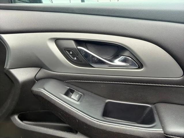 2022 Chevrolet Traverse AWD LT Cloth