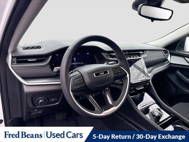 2023 Jeep Grand Cherokee Laredo 4x4