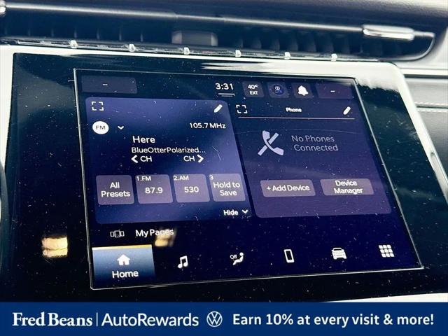 2023 Jeep Grand Cherokee Laredo 4x4