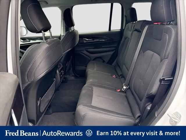 2023 Jeep Grand Cherokee Laredo 4x4