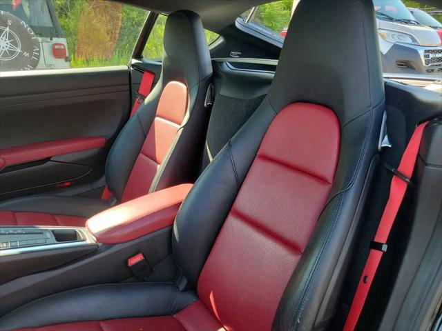 2023 Porsche 718 Cayman T
