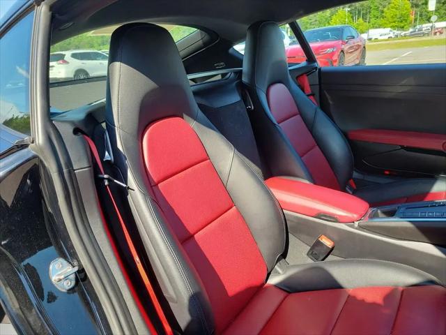 2023 Porsche 718 Cayman T