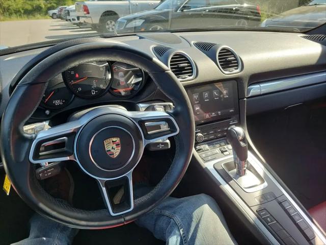 2023 Porsche 718 Cayman T