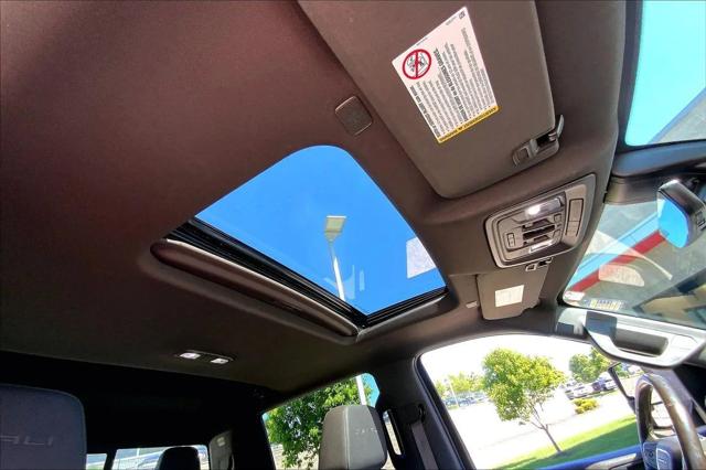 2022 GMC Sierra 2500HD 4WD Crew Cab Standard Bed Denali