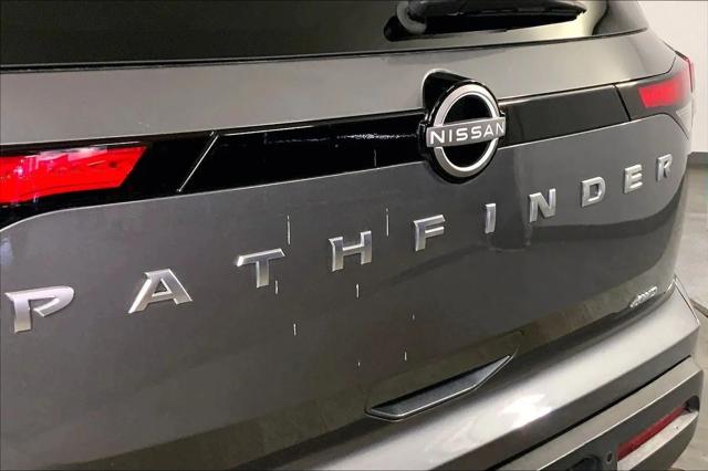 2025 Nissan Pathfinder SV 4WD