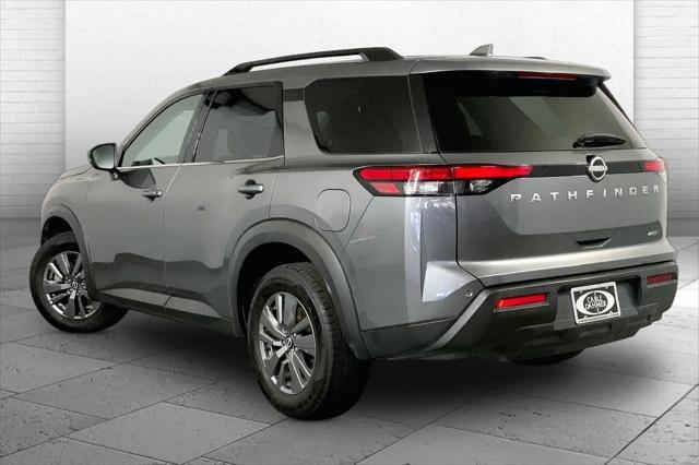 2025 Nissan Pathfinder SV 4WD