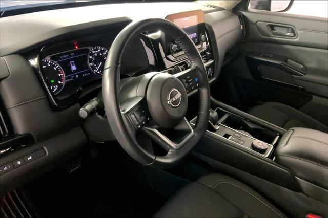 2025 Nissan Pathfinder SV 4WD