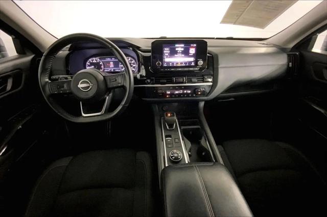 2025 Nissan Pathfinder SV 4WD