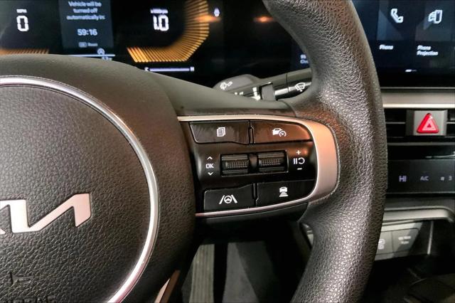2025 Kia K5 LXS