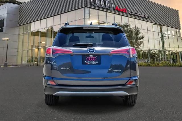 2018 Toyota RAV4 Hybrid LE