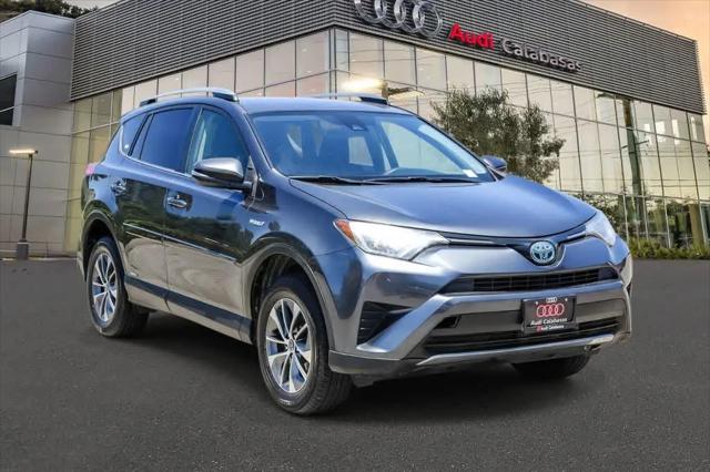 2018 Toyota RAV4 Hybrid LE