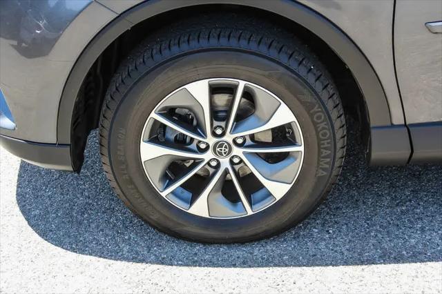 2018 Toyota RAV4 Hybrid LE