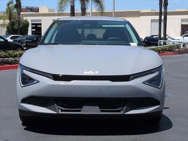 2025 Kia EV6 Light Long Range RWD