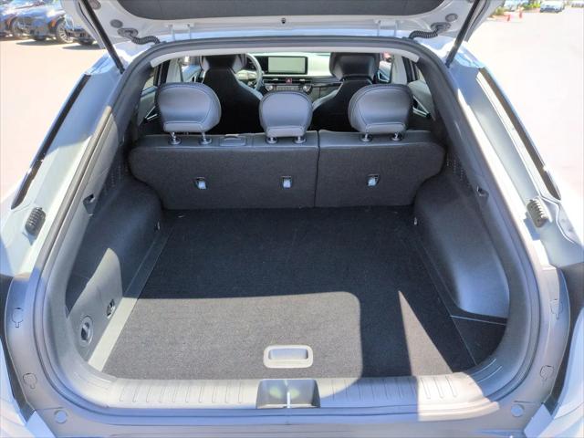 2025 Kia EV6 Light Long Range RWD