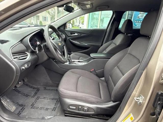 2022 Chevrolet Malibu FWD LT