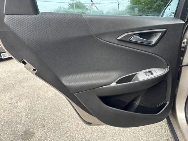 2022 Chevrolet Malibu FWD LT
