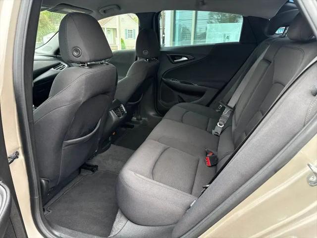 2022 Chevrolet Malibu FWD LT