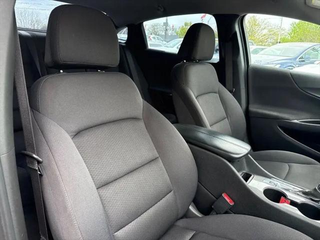 2022 Chevrolet Malibu FWD LT