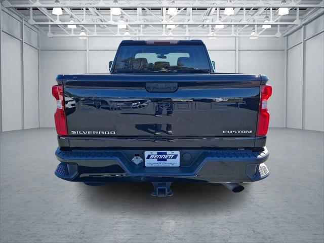 2021 Chevrolet Silverado 2500HD 4WD Crew Cab Standard Bed Custom