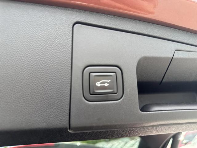 2020 Cadillac XT4 AWD Premium Luxury