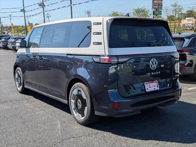 2025 Volkswagen ID. Buzz Pro S Plus with 4MOTION