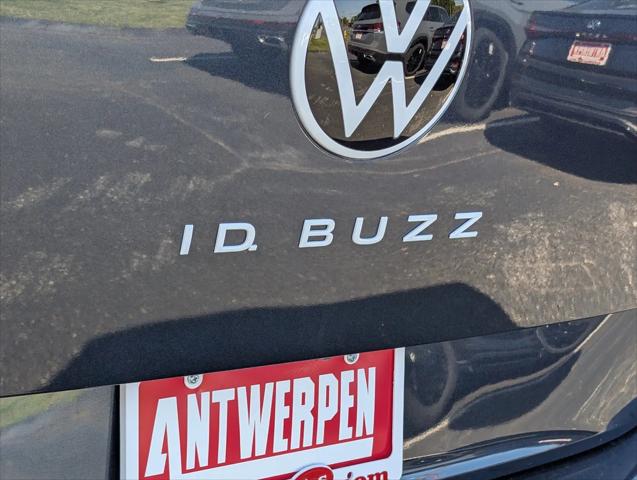 2025 Volkswagen ID. Buzz Pro S Plus with 4MOTION