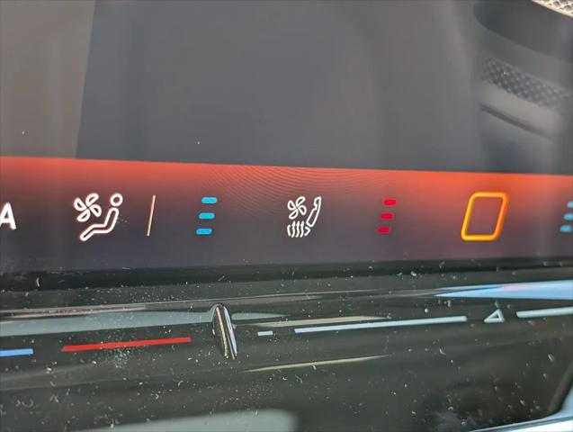 2025 Volkswagen ID. Buzz Pro S Plus with 4MOTION