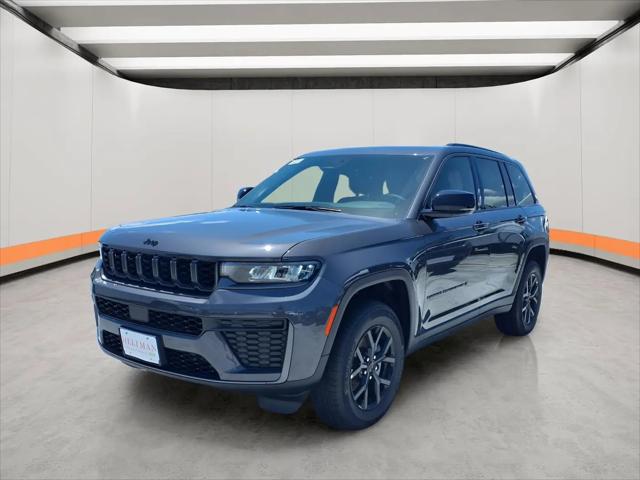 2026 Jeep Grand Cherokee Altitude 4x2