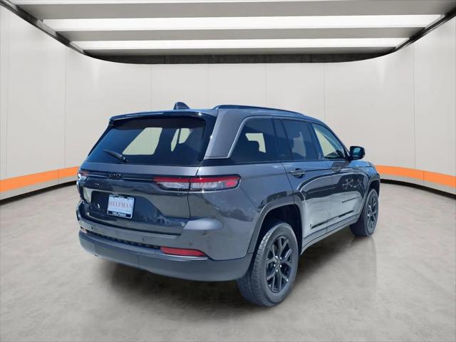 2026 Jeep Grand Cherokee Altitude 4x2