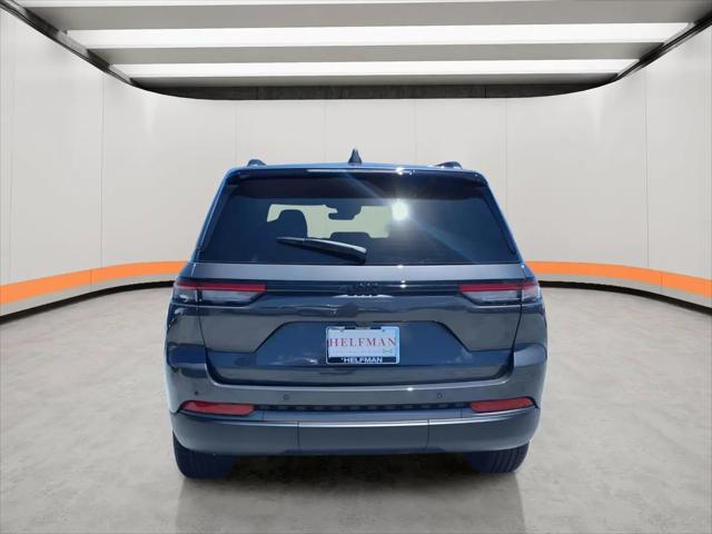 2026 Jeep Grand Cherokee Altitude 4x2