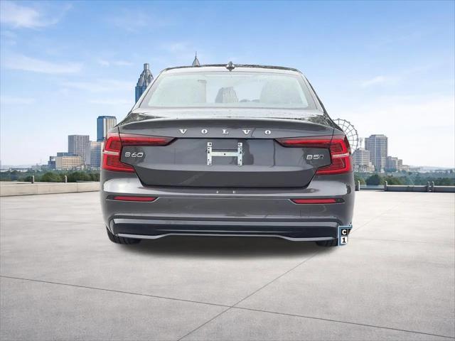 2024 Volvo S60 B5 Plus Dark Theme