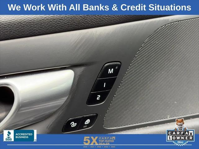 2024 Volvo S60 B5 Plus Dark Theme