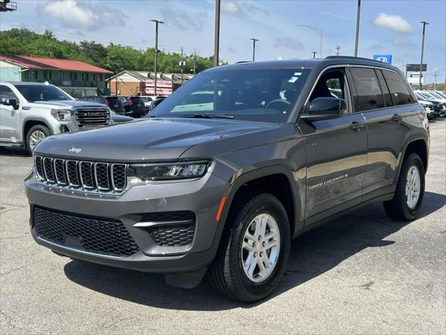2025 Jeep Grand Cherokee Laredo 4x4