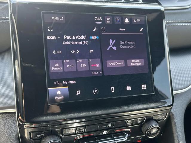 2025 Jeep Grand Cherokee Laredo 4x4