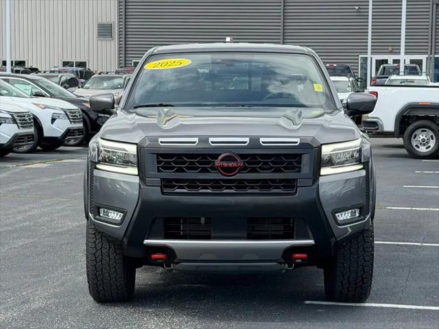 2025 Nissan Frontier Crew Cab PRO-4X 4x4