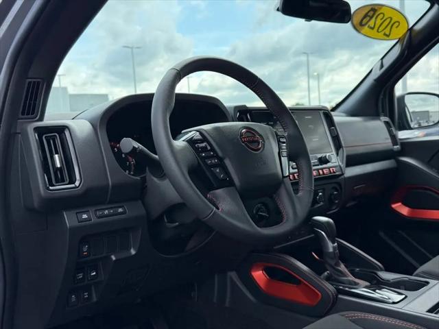 2025 Nissan Frontier Crew Cab PRO-4X 4x4