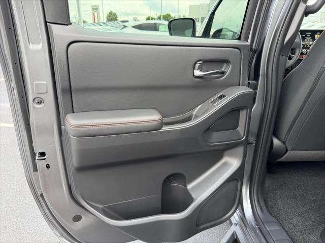 2025 Nissan Frontier Crew Cab PRO-4X 4x4