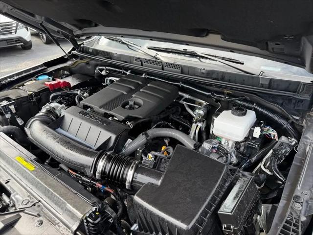 2025 Nissan Frontier Crew Cab PRO-4X 4x4