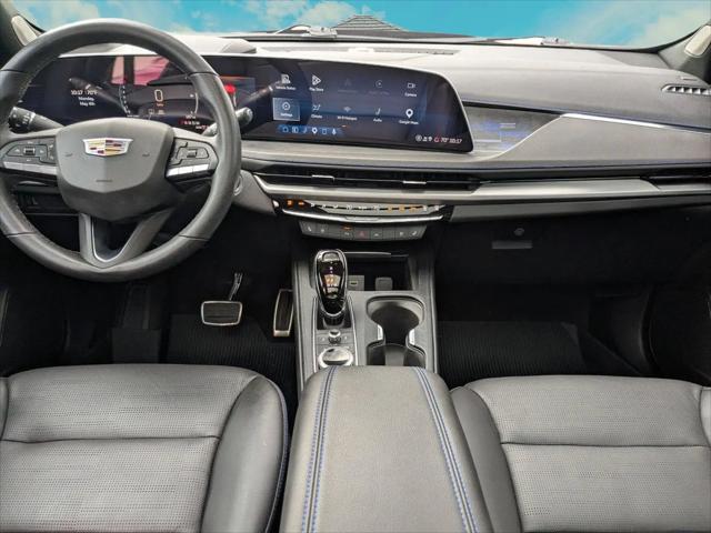 2025 Cadillac XT4 AWD Sport