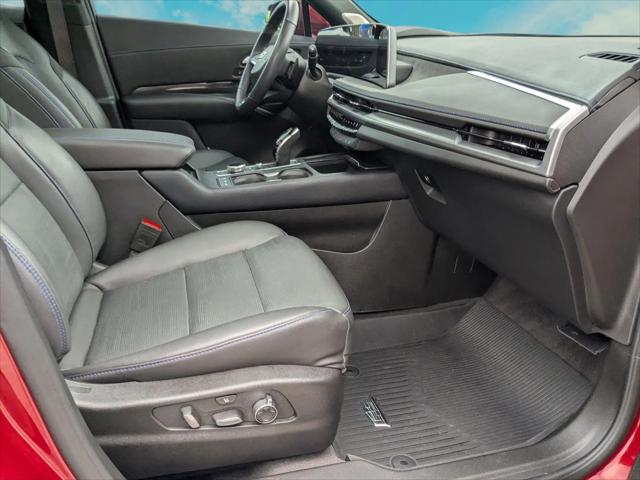2025 Cadillac XT4 AWD Sport